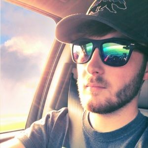 Meet your Posher, Nic